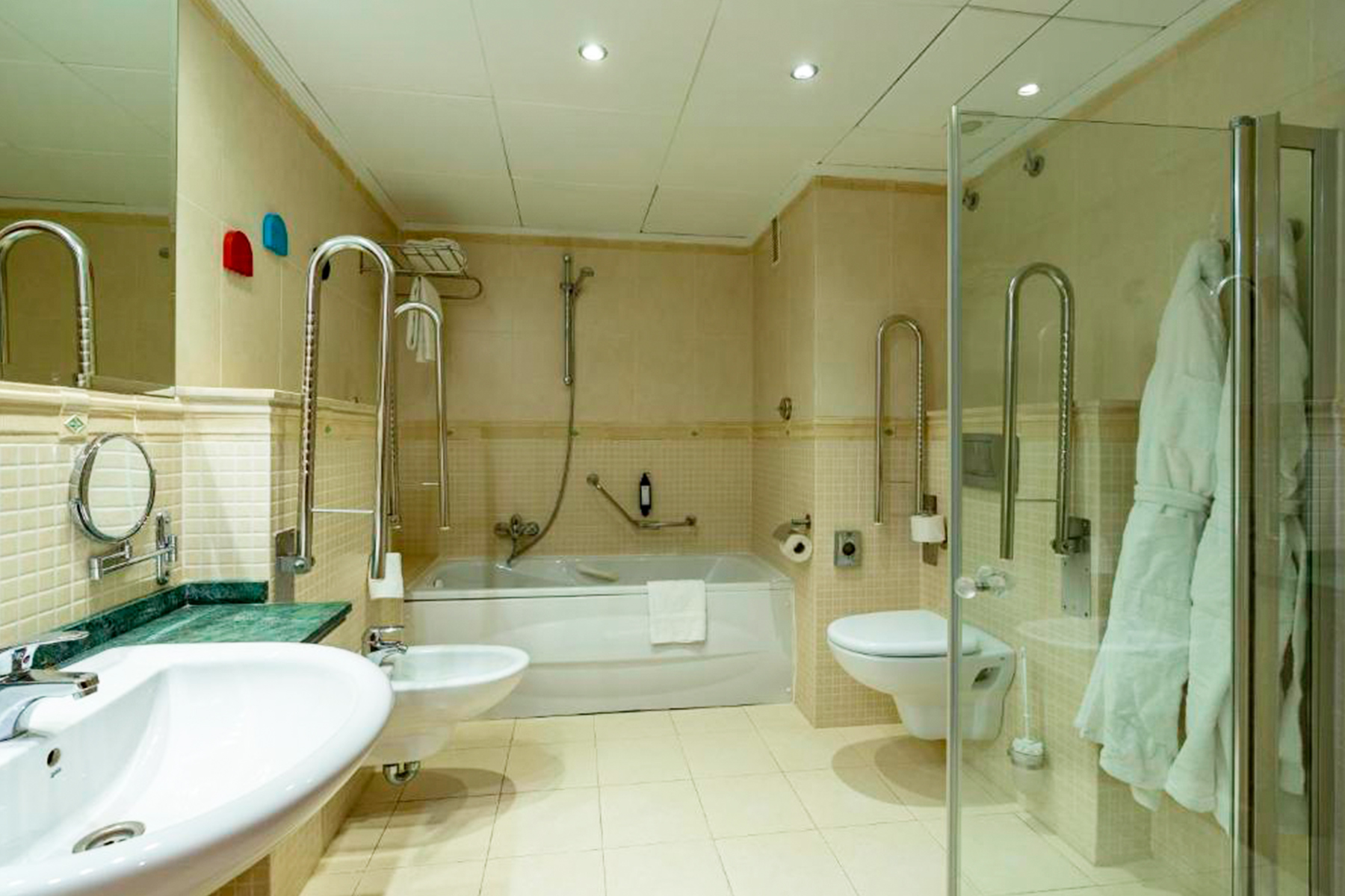 room_image.entity.field_media_image.entity.title.value room_image.entity.field_media_image.entity.alt.value