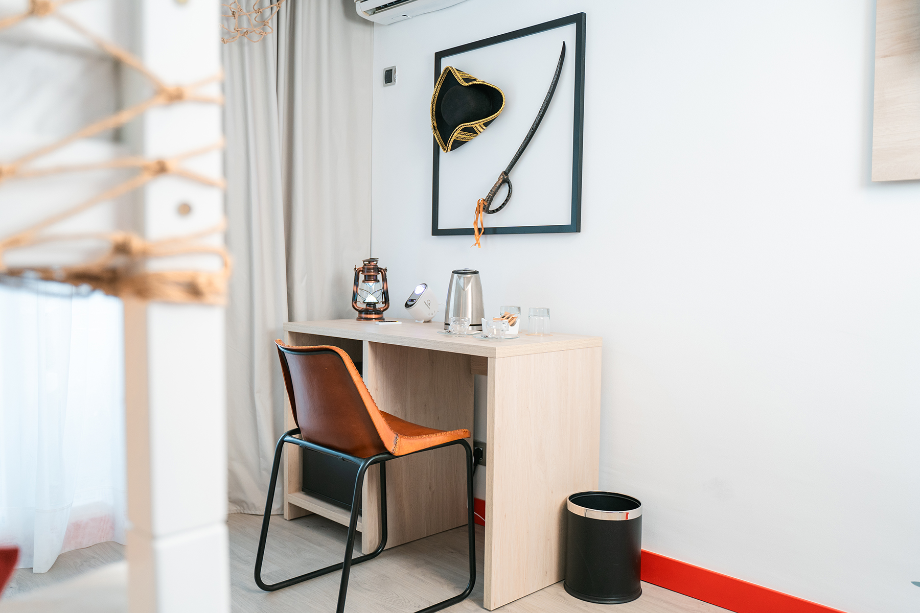 room_image.entity.field_media_image.entity.title.value room_image.entity.field_media_image.entity.alt.value