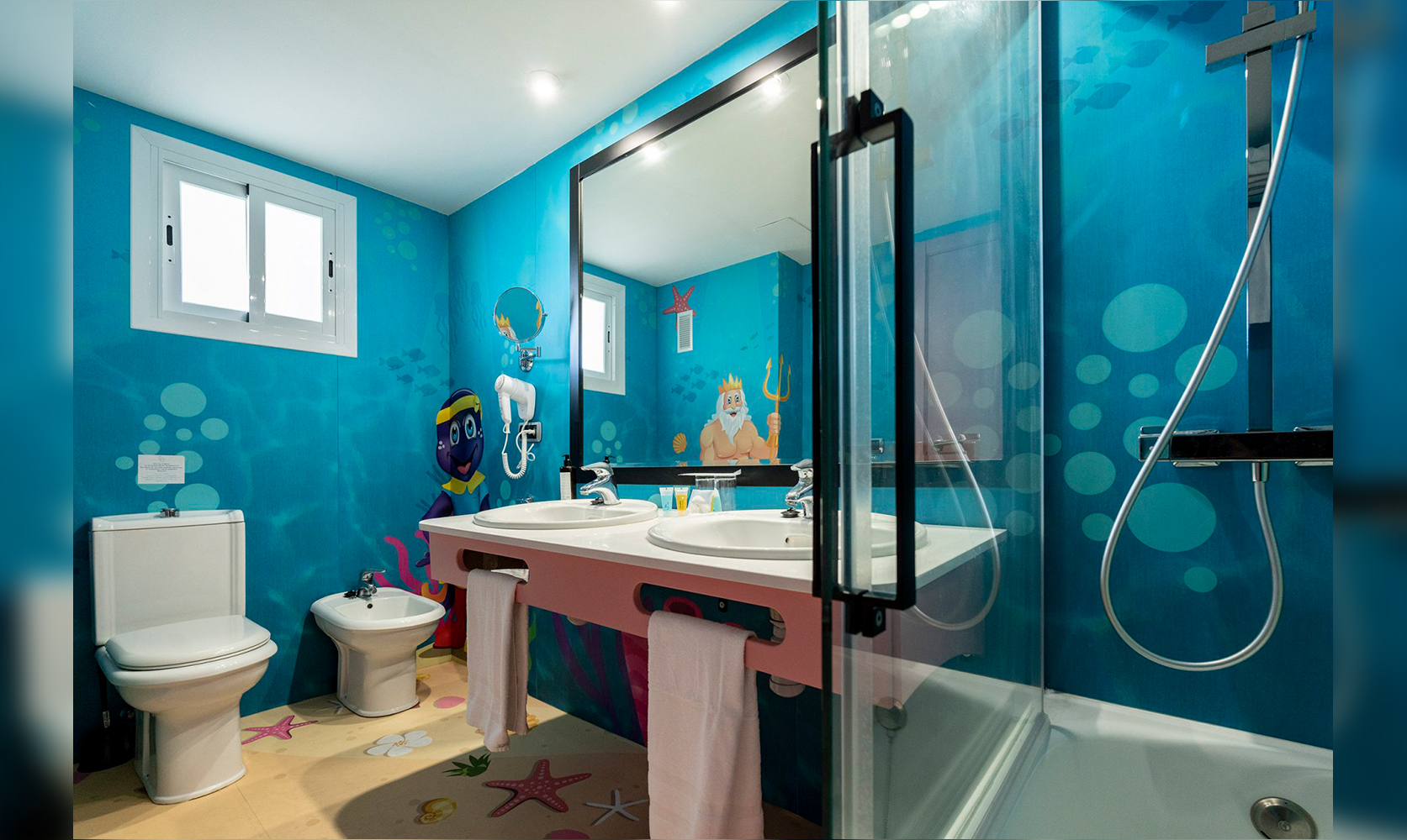 room_image.entity.field_media_image.entity.title.value room_image.entity.field_media_image.entity.alt.value